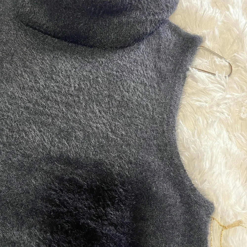 Jessica Simpson Fuzzy Fur Turtleneck Tank Top Black Girls Sz. L - Picture 7 of 8